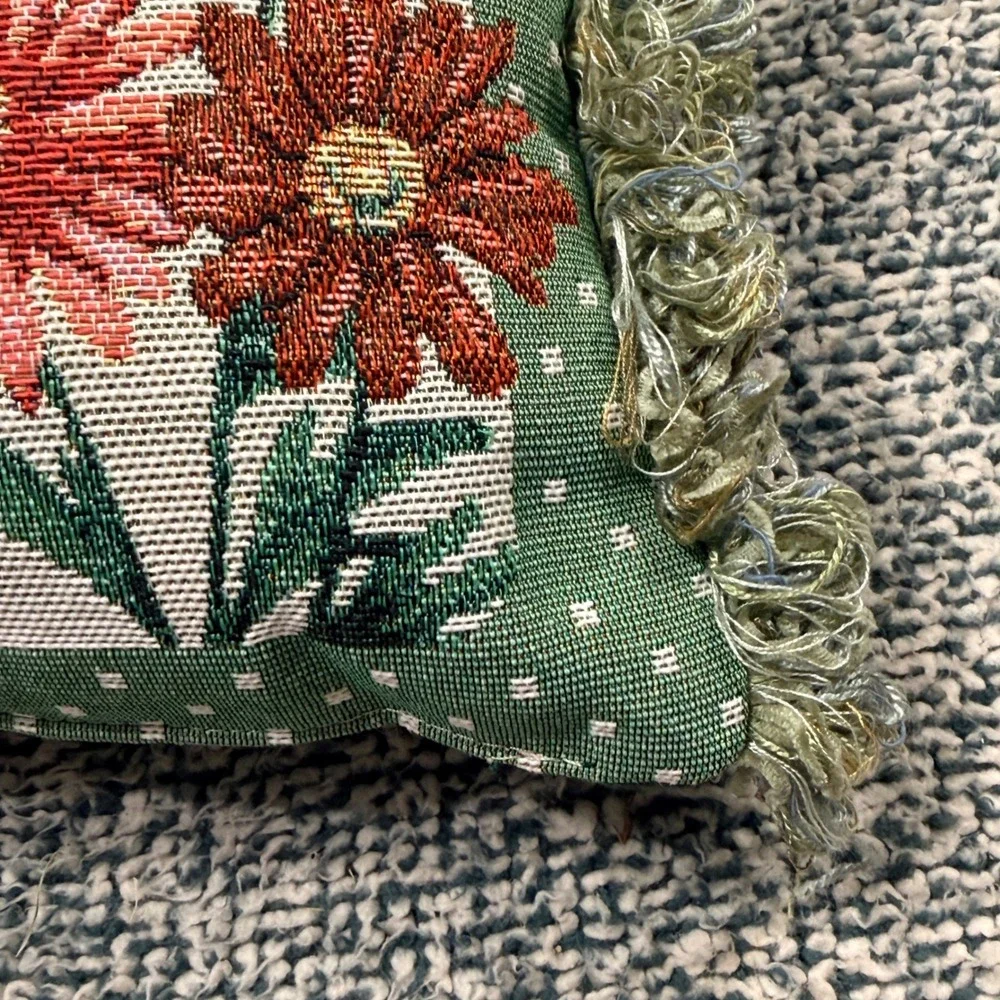 Unbranded woven tapestry